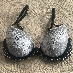 Victoria’s Secret bra NWOT
